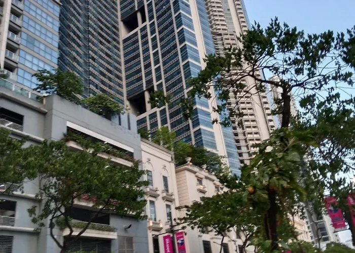 Bgc Uptown Park Tower 1 - 2 Bedroom And 2 Bath 4* Manila