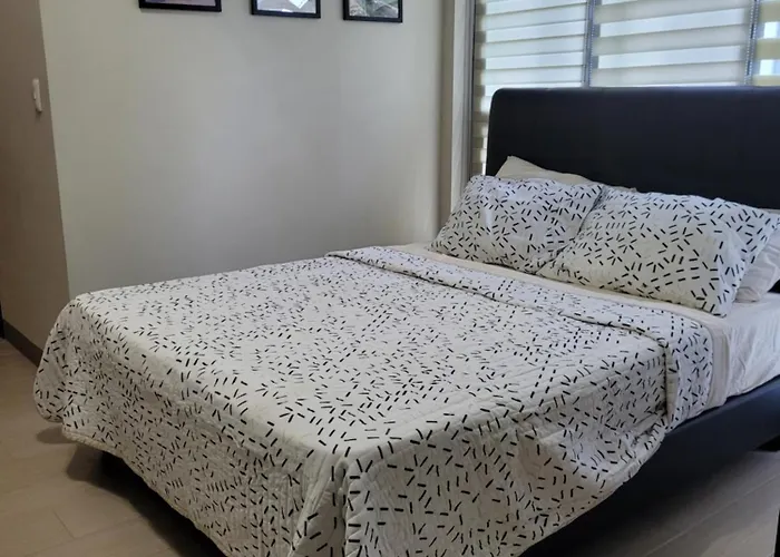 Aparthotel Bgc Uptown Park Tower 1 - 2 Bedroom And 2 Bath Manila