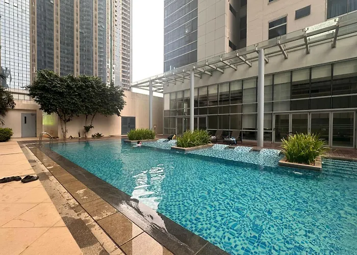 Bgc Uptown Park Tower 1 - 2 Bedroom And 2 Bath Manila